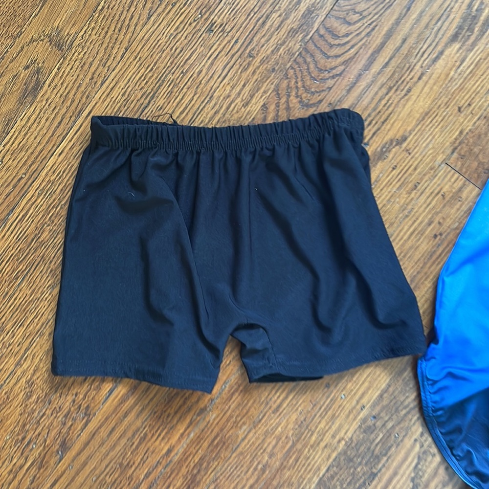 Gymnastics leotard and shorts Sz 8 - Picture 4 of 6